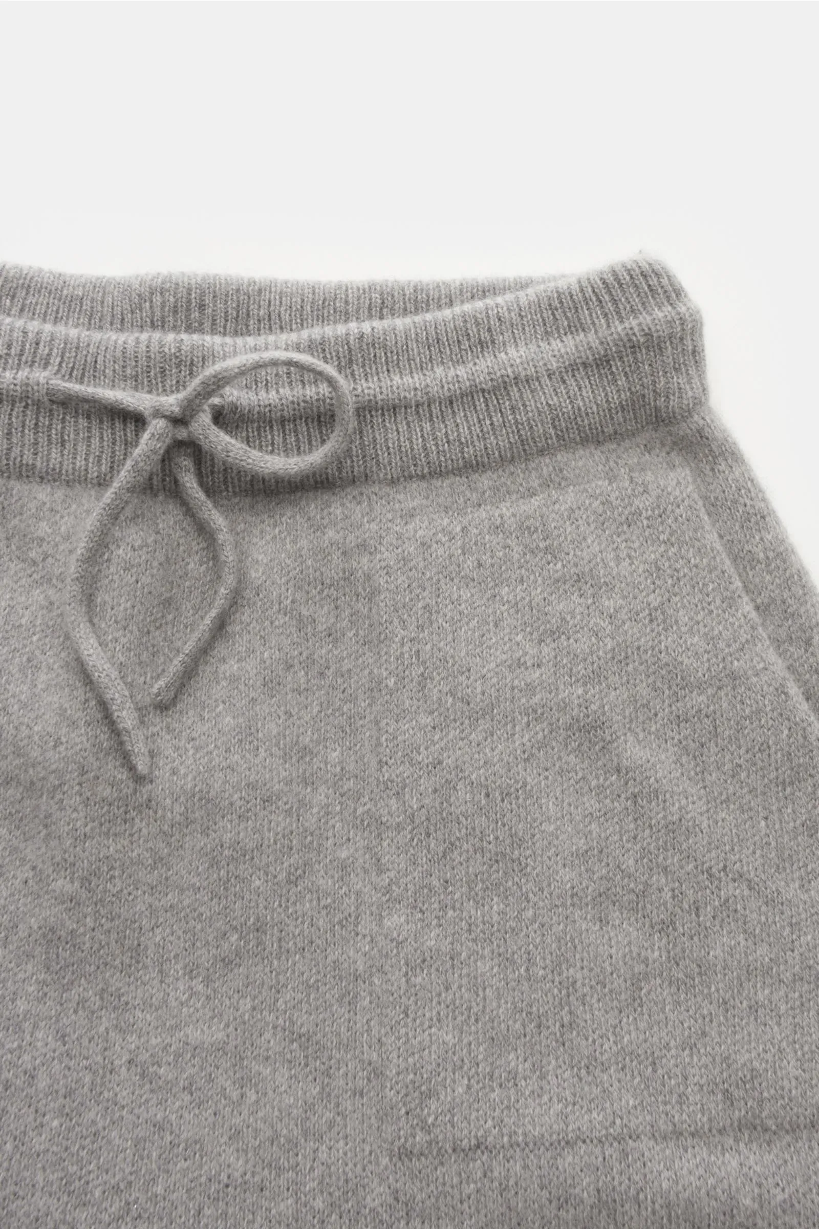 04651/ A TRIP IN A BAG cashmere jogger pants 'The cashmere Pant' grey