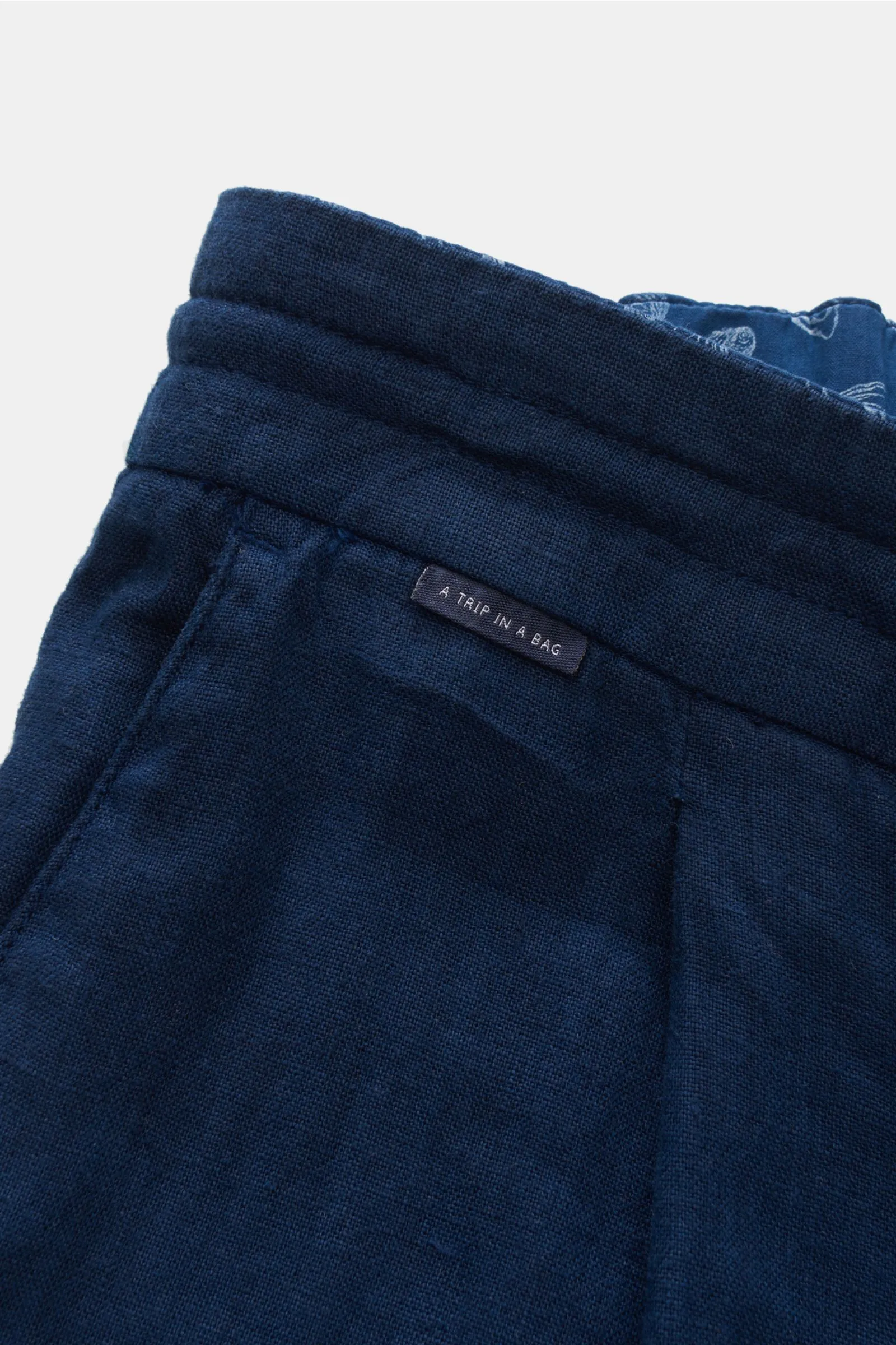 04651/ A TRIP IN A BAG linen jogger pants 'Linen Pleated Pant' navy