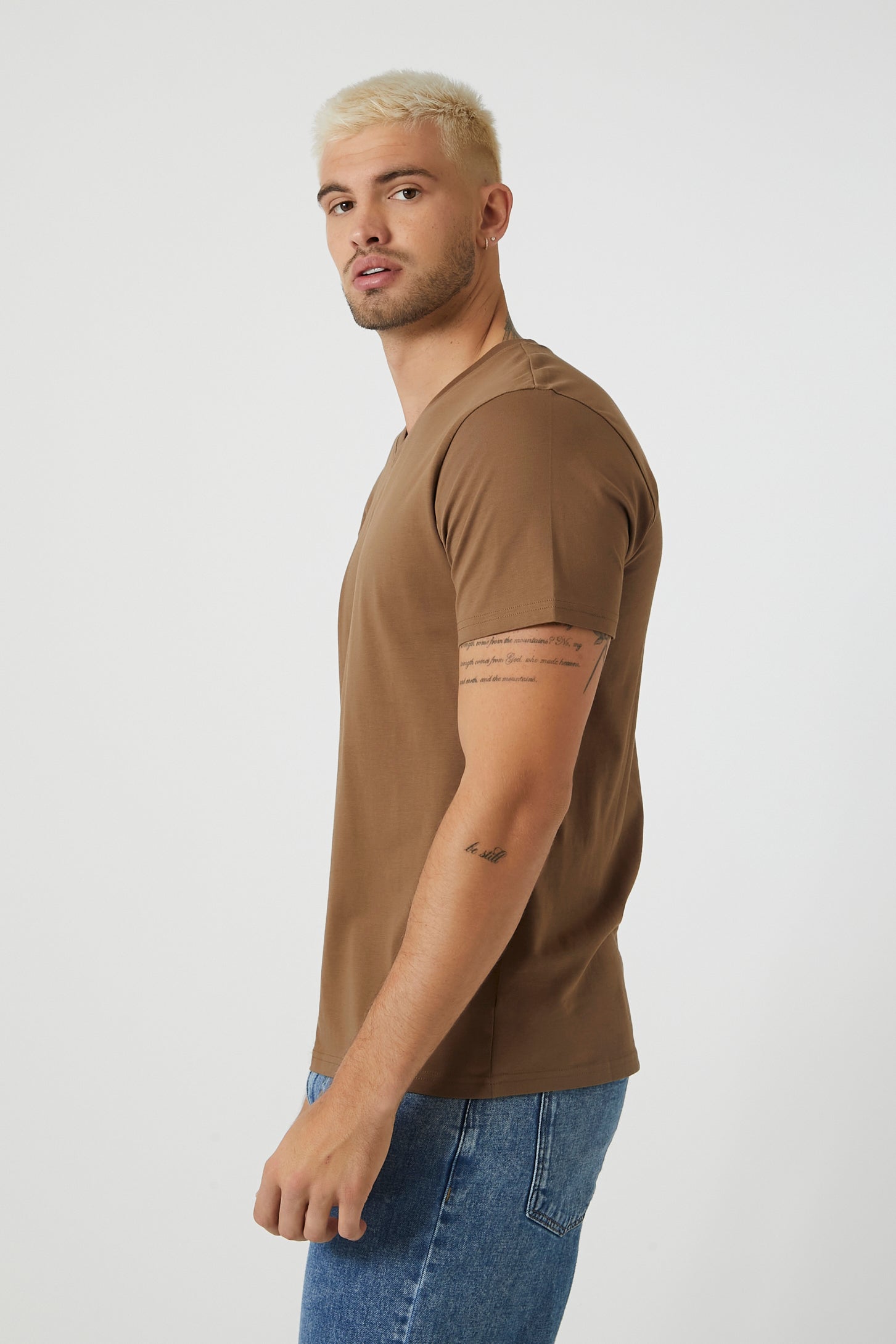 Basic V-Neck Tee