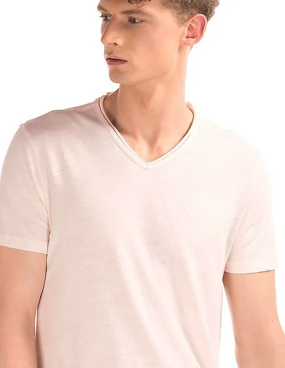 GAP Men Pink Cotton Linen V-Neck Tee