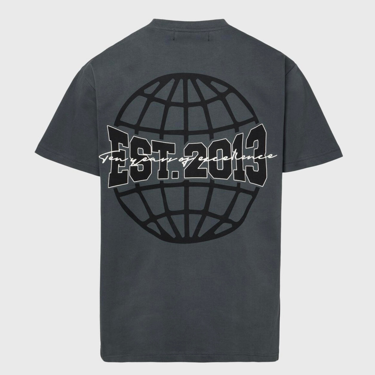 Homme Femme Global Logo Tee In Charcoal