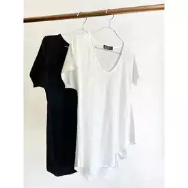 INZAGI V-NECK TEE