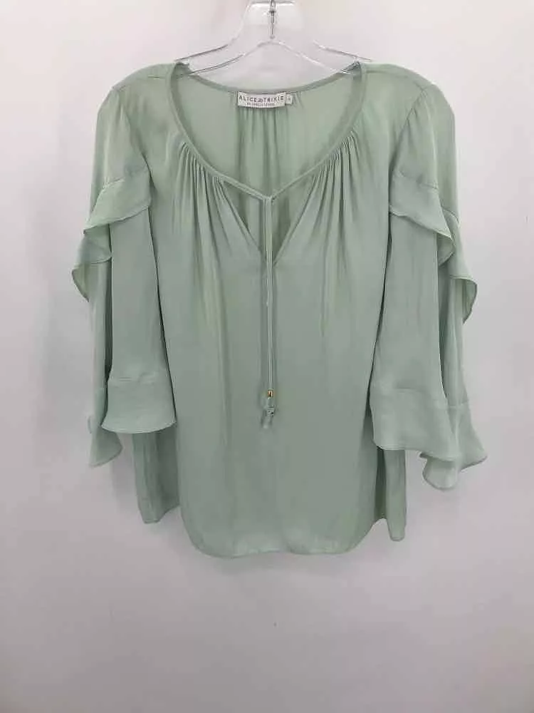 Pre-Owned Alice & Trixie Green Size Medium Blouse