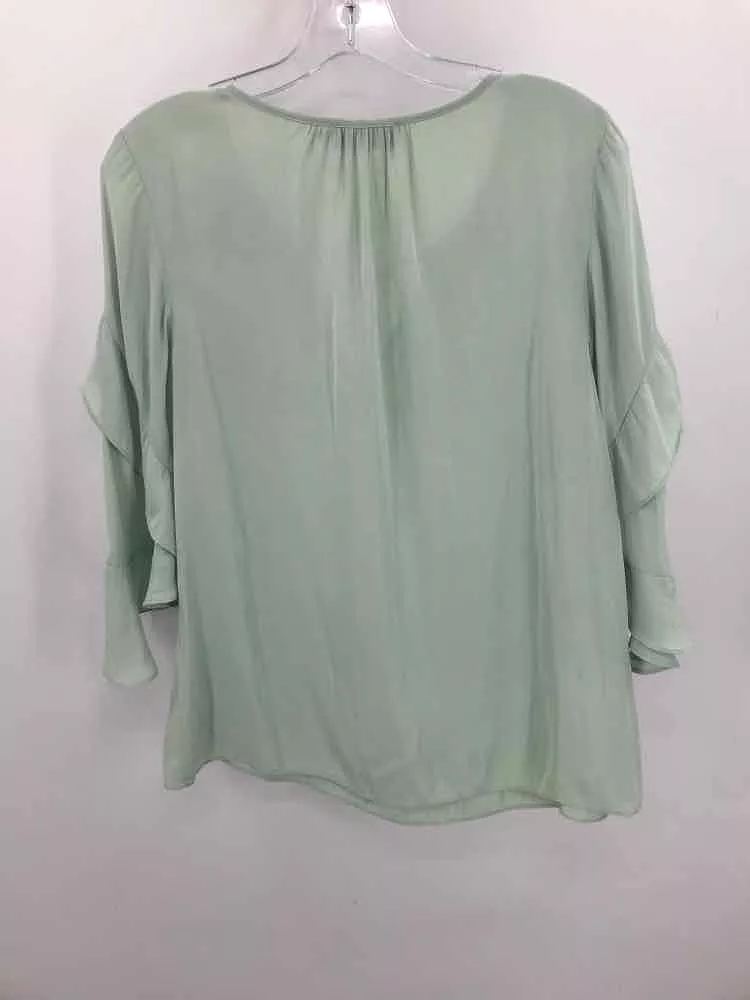 Pre-Owned Alice & Trixie Green Size Medium Blouse