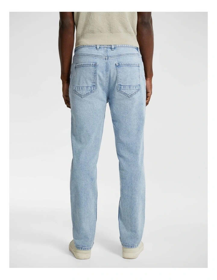 Slinger Straight Ripped Jean in Light Wash