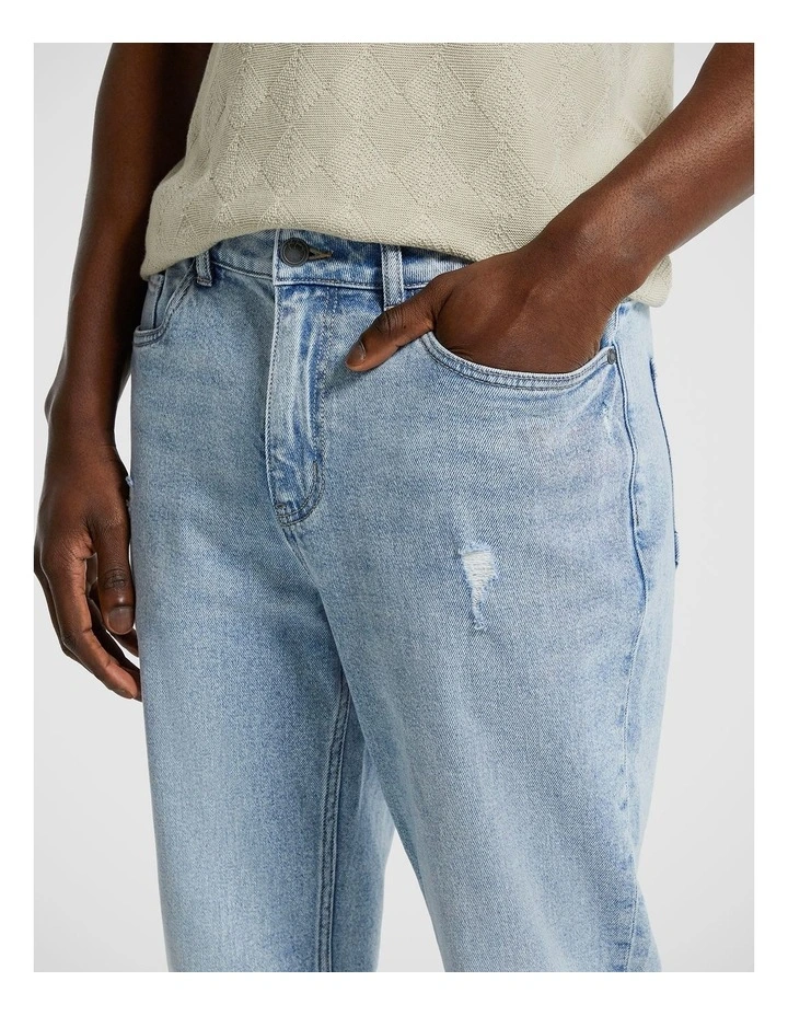 Slinger Straight Ripped Jean in Light Wash