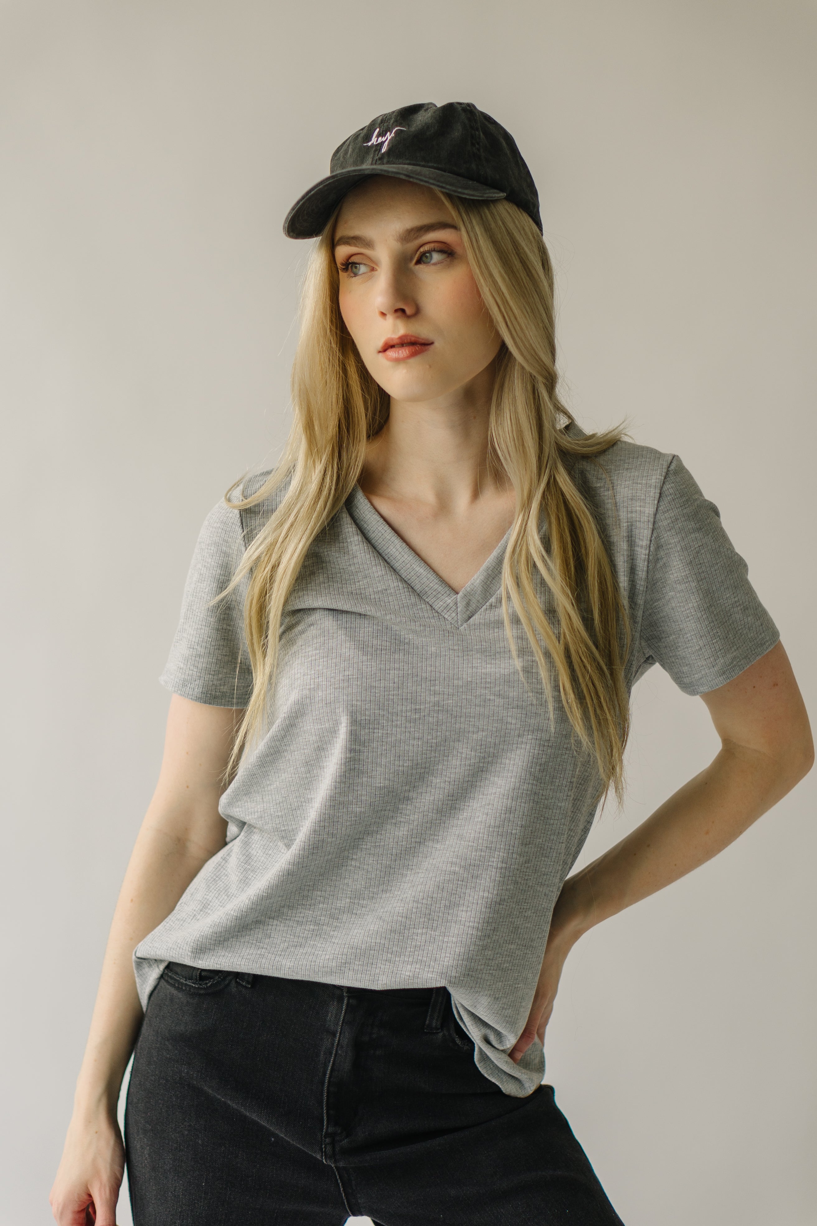 The Parkton Ribbed V-Neck Tee in Heather Grey